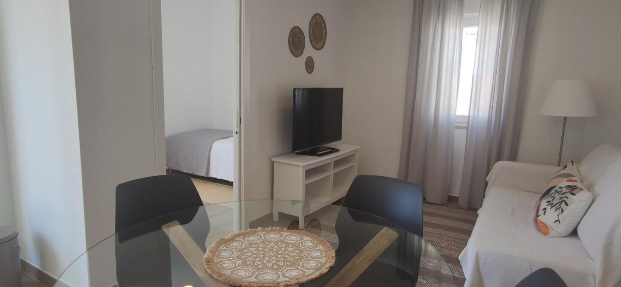 Lovely & Bright Renovated Apt. W/ Balcony In Lagos Exterior foto