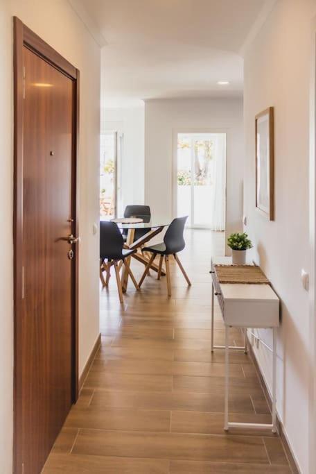 Lovely & Bright Renovated Apt. W/ Balcony In Lagos Exterior foto